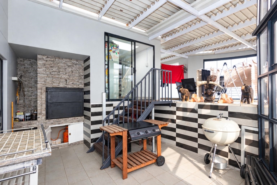3 Bedroom Property for Sale in Century City Western Cape